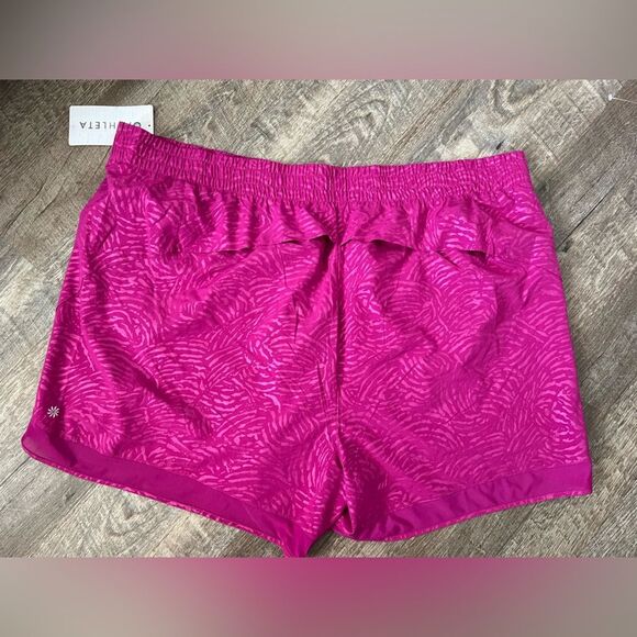 Athleta Printed Mesh Racer Run Mid Rise 4 Short- Size 3X - Picture 2 of 7